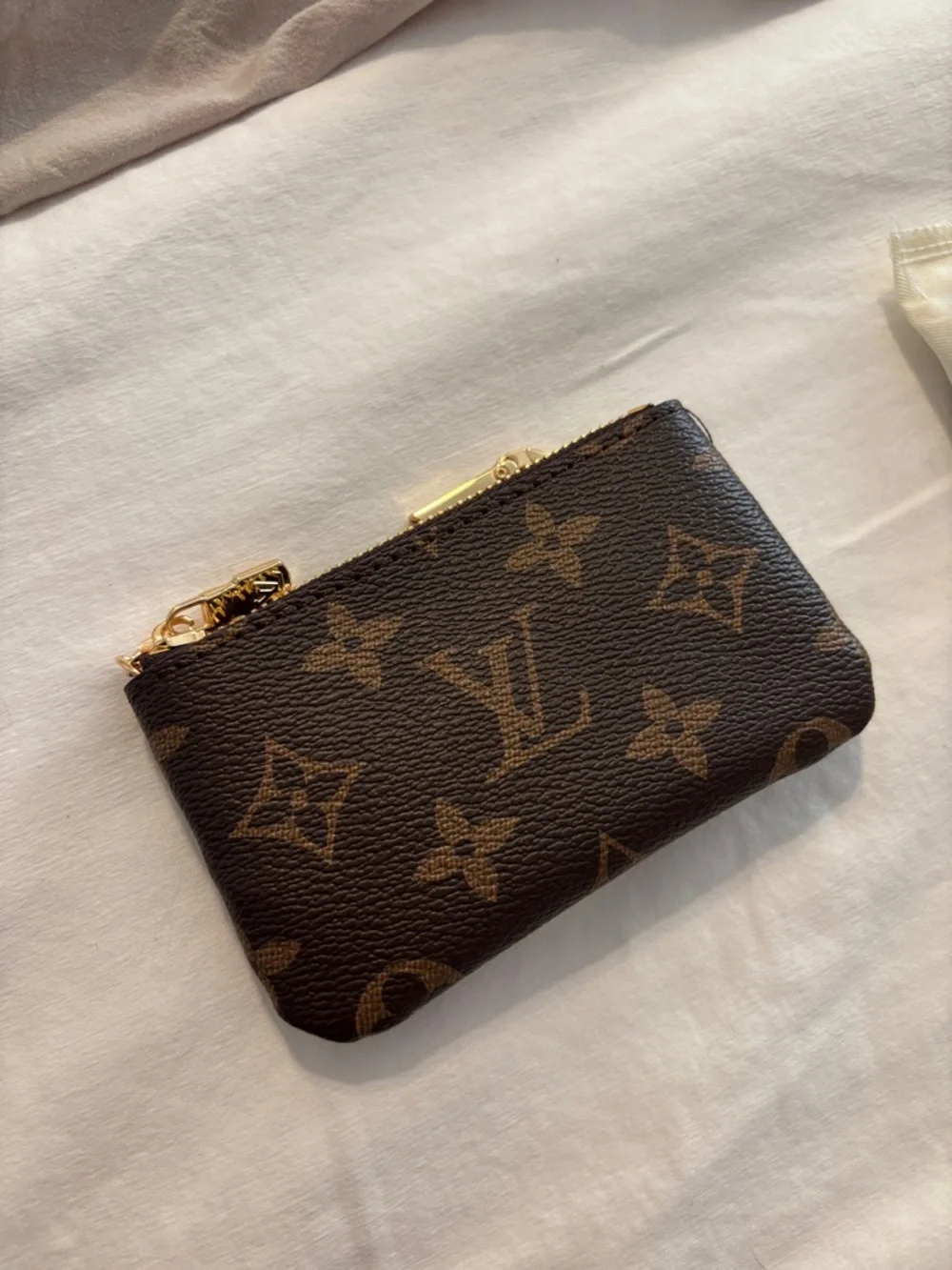key pouch - Picture 2 of 3